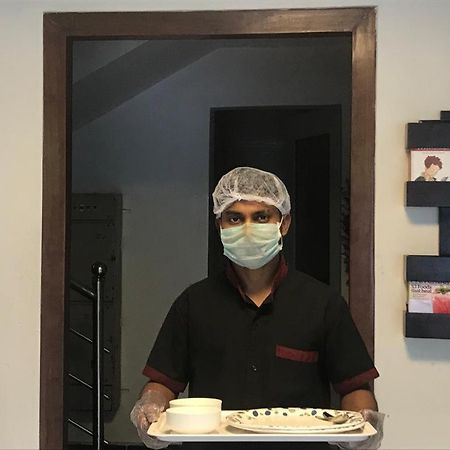Luxtay Suites Bangalore Buitenkant foto