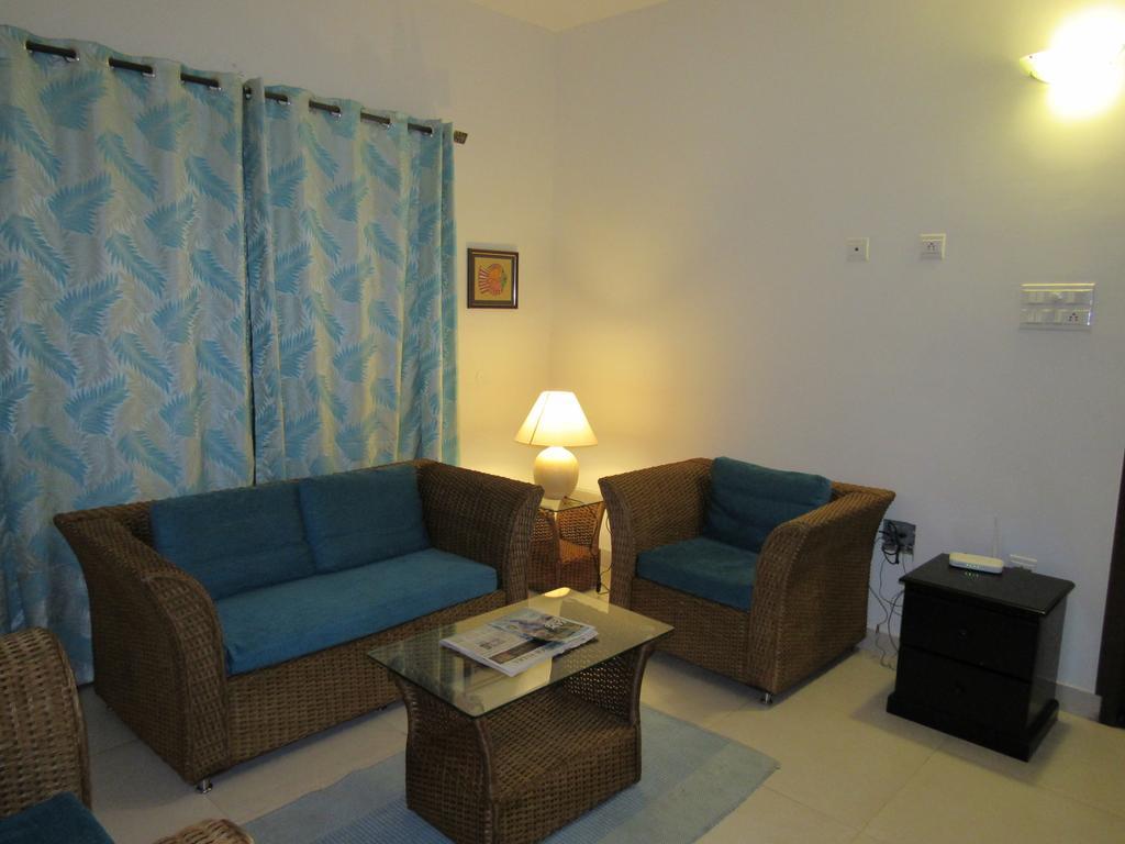 Luxtay Suites Bangalore Buitenkant foto
